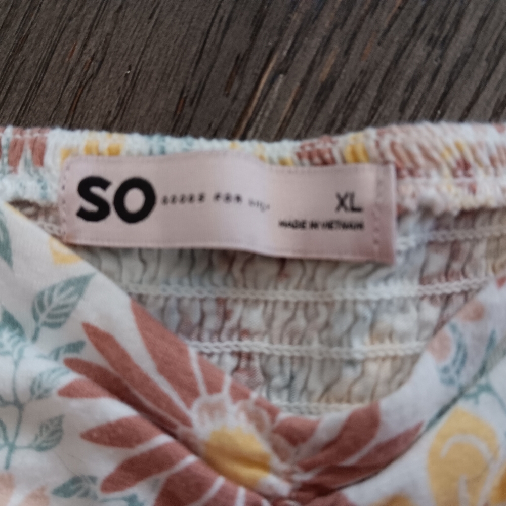 Womens Size XL, SO Floral Sundress Top in Peach, Yellow & Mint - Picture 3 of 3
